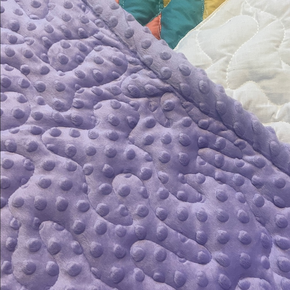 Multicolor Starburst Quilt - Picture 4 of 5